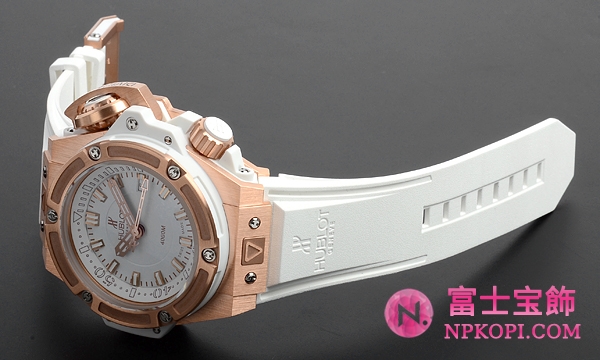 ウブロキングパワー オーシャノグラフィック４０００キングゴールド ホワイト 世界限定１００本 731.OE.2180.RW